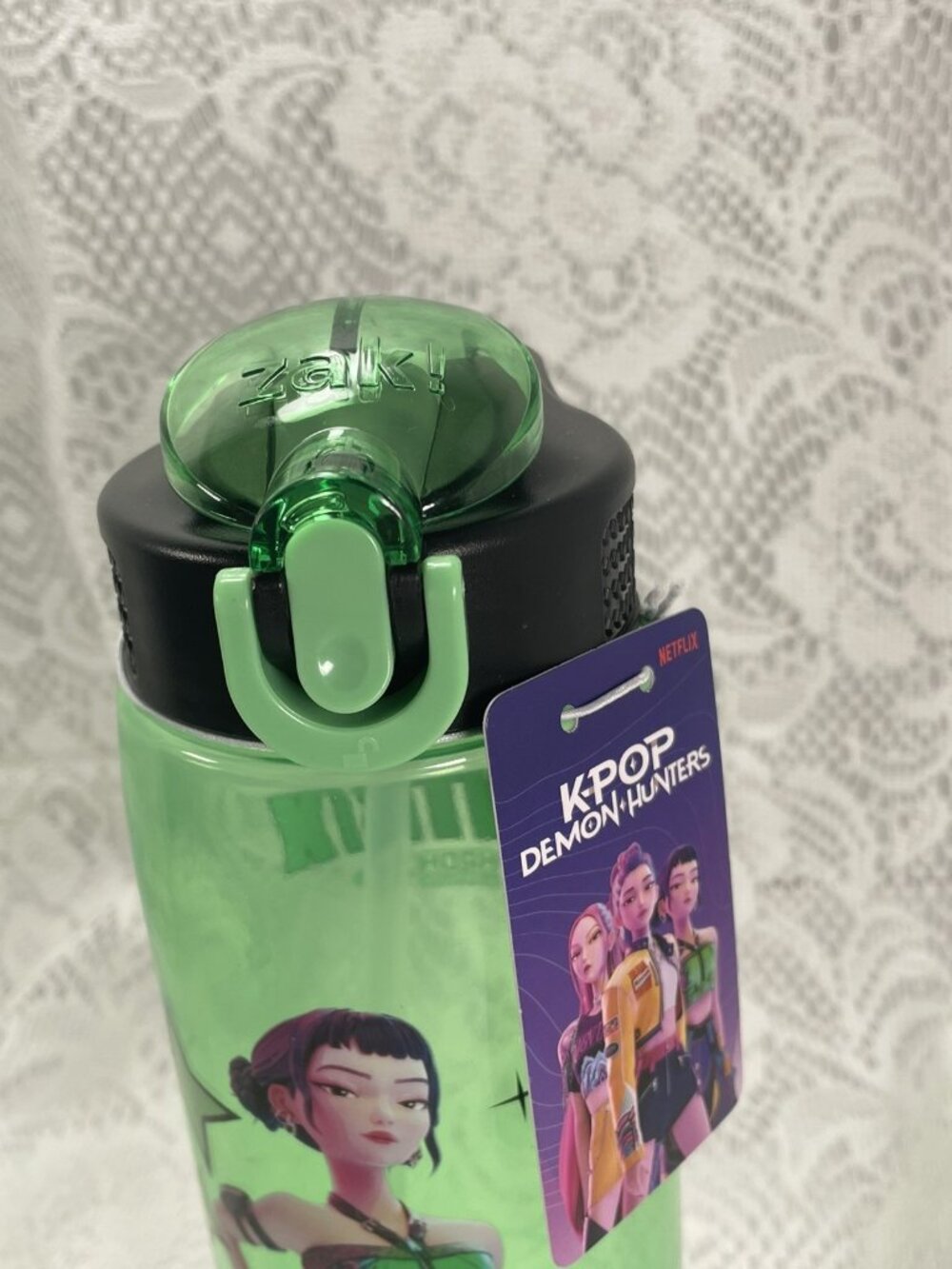 Zak Designs K-Pop Demon Hunters Huntrix 25oz Plastic Bottle Dishwasher Safe Lock - Picture 3 of 7